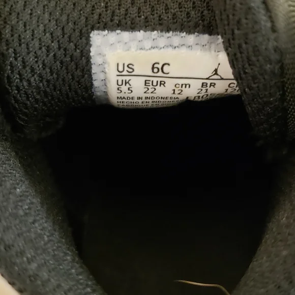 Nike Sneakers (Toddler) - Picture 2 of 4